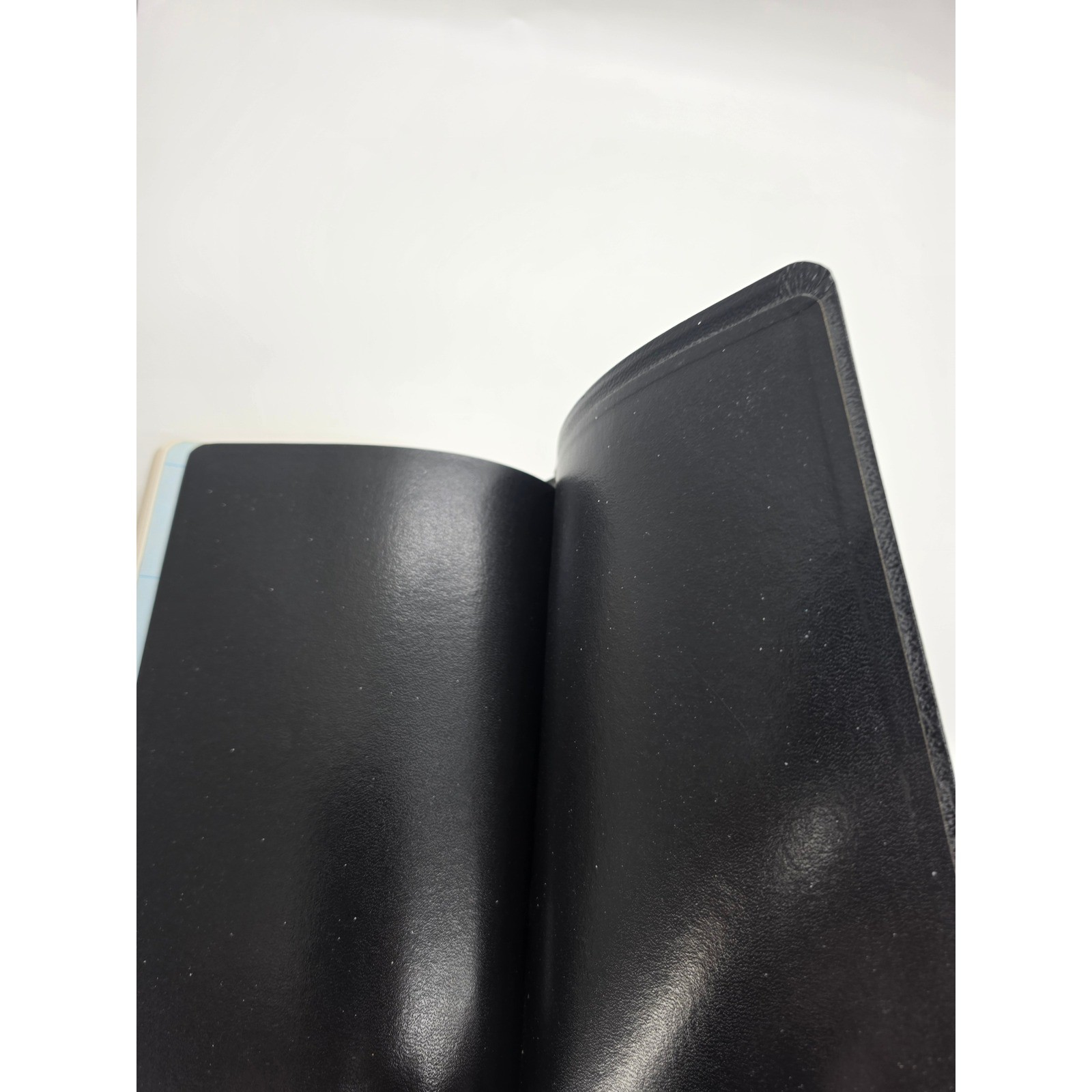 Nelson NKJV Study Bible New King James Version Black Bonded Leather Gold Gilded