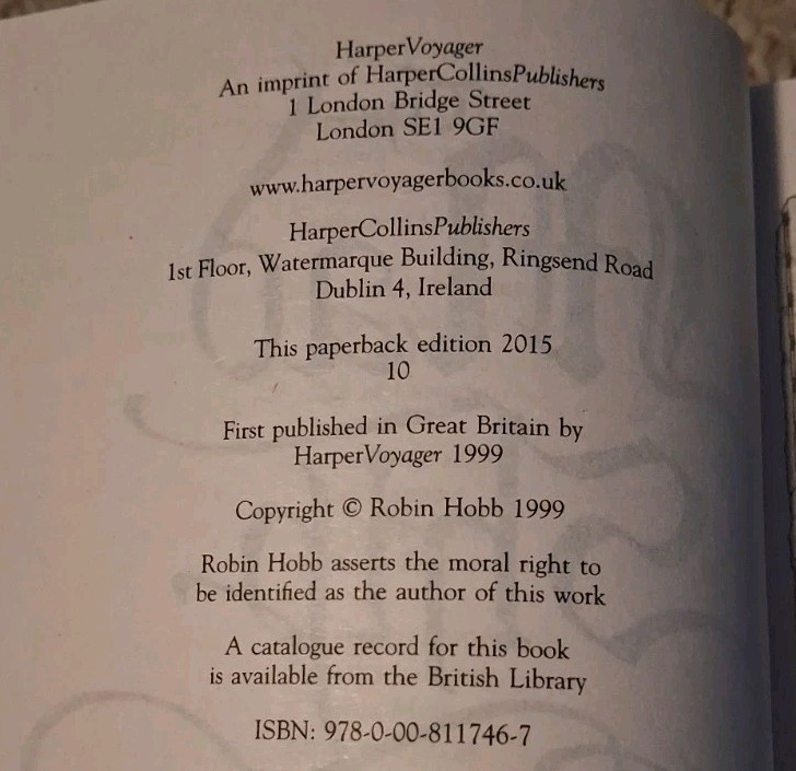 The Mad Ship: Robin Hobb: Book 2 (The Liveship Traders) Paperback By Robin Hobb