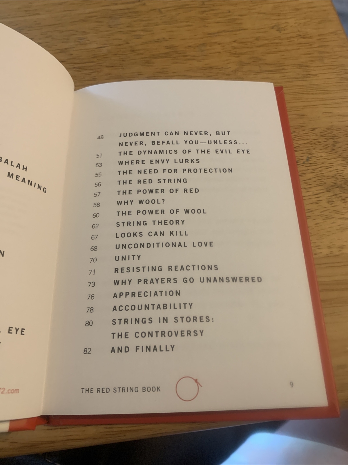 The Red String Book : The Power of Protection by Yehuda Berg (2008, Hardcover)