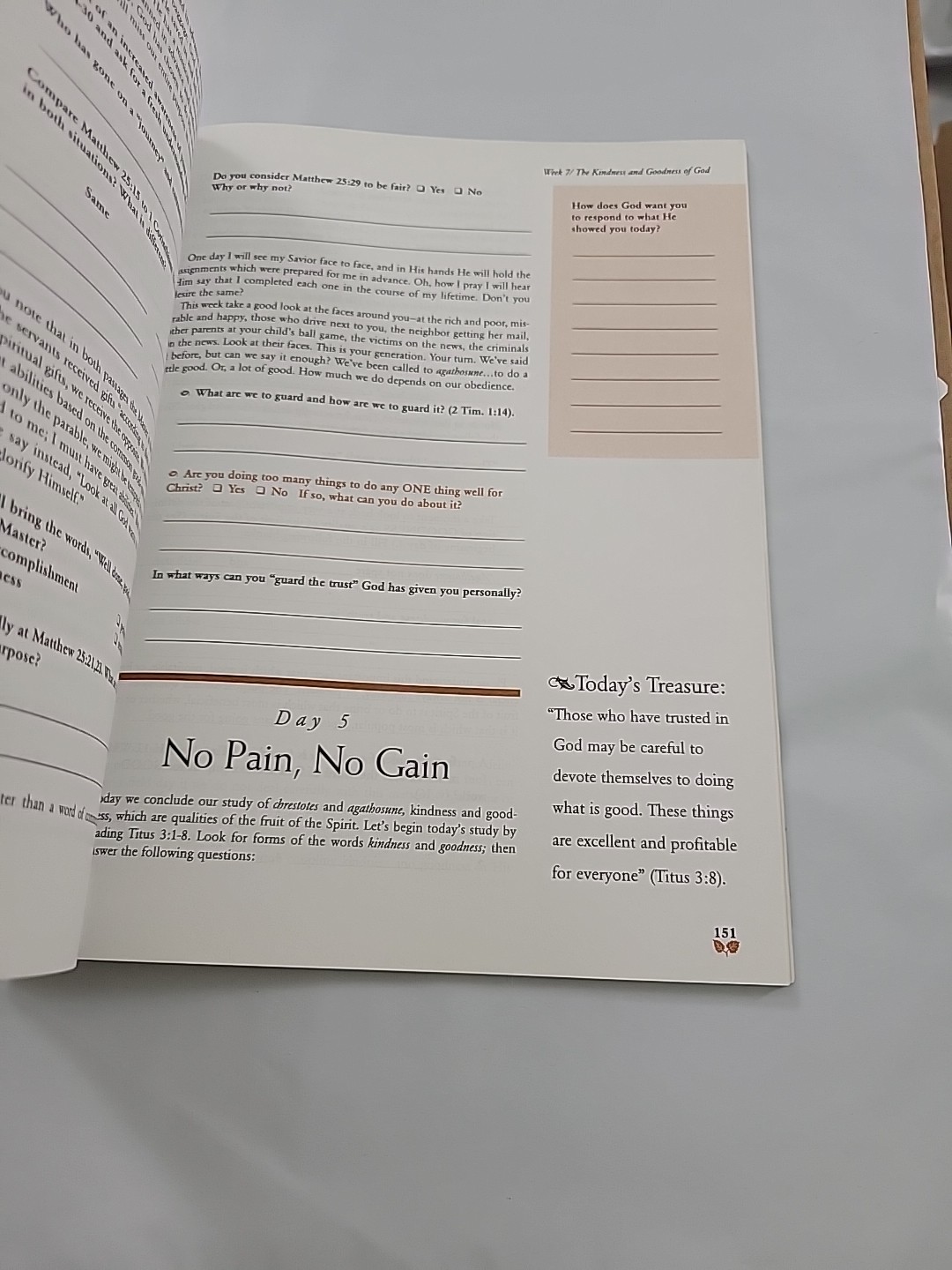 Beth Moore Living Beyond Yourself The Fruit of the Spirit Leader Guide