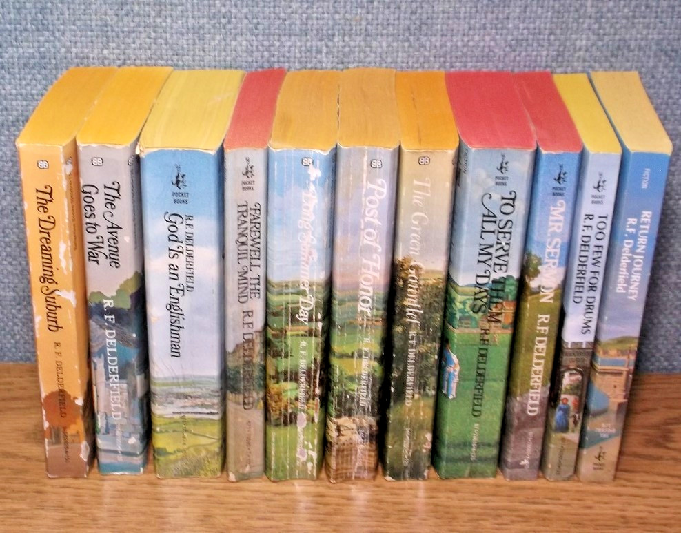 LOT R.F Delderfield 🔥AVENUE WWII🔥 Dreaming Suburb Long Summer Day Green Gauntl