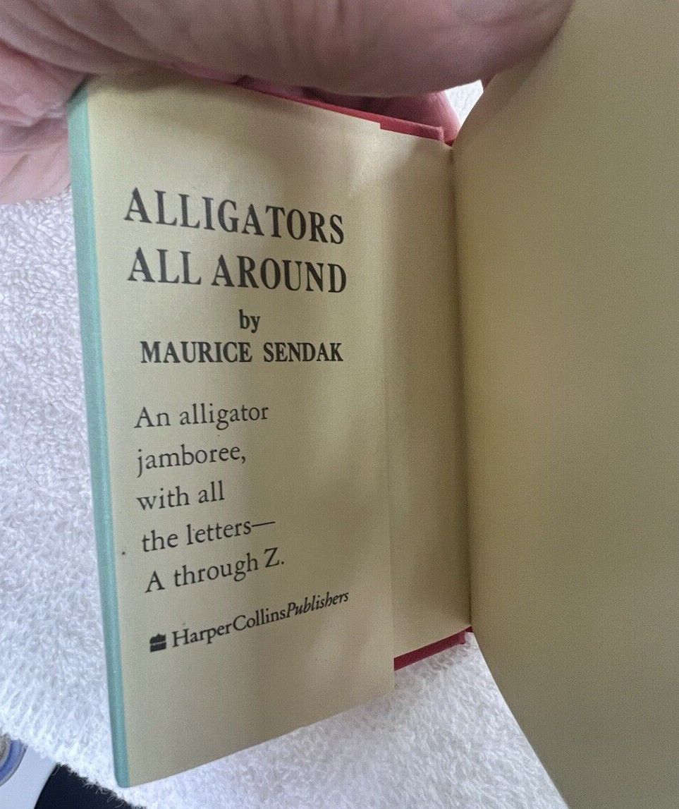 Maurice Sendak Alligators All Around Nutshell Library Miniature Book HBDJ 3 5/8″