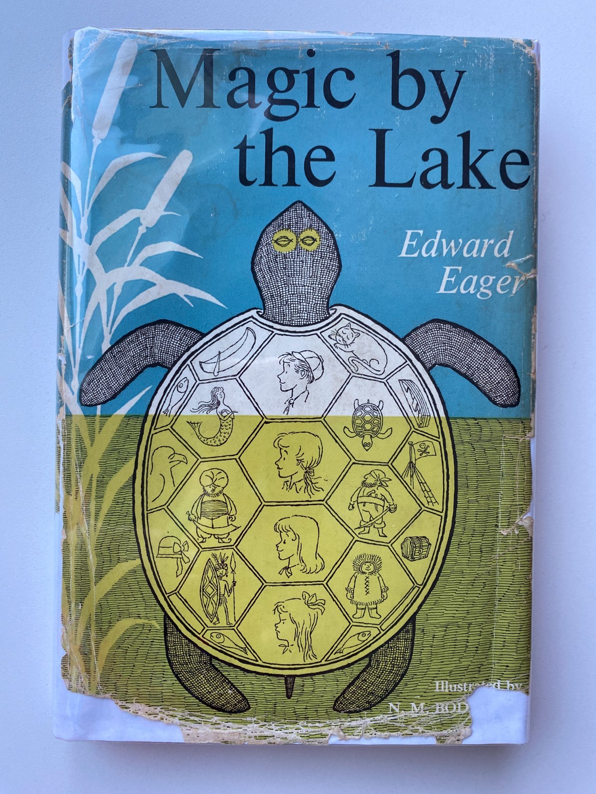 MAGIC BY THE LAKE~Edward Eager~N.M. BODECKER~1958 2nd Printing HCDJ~