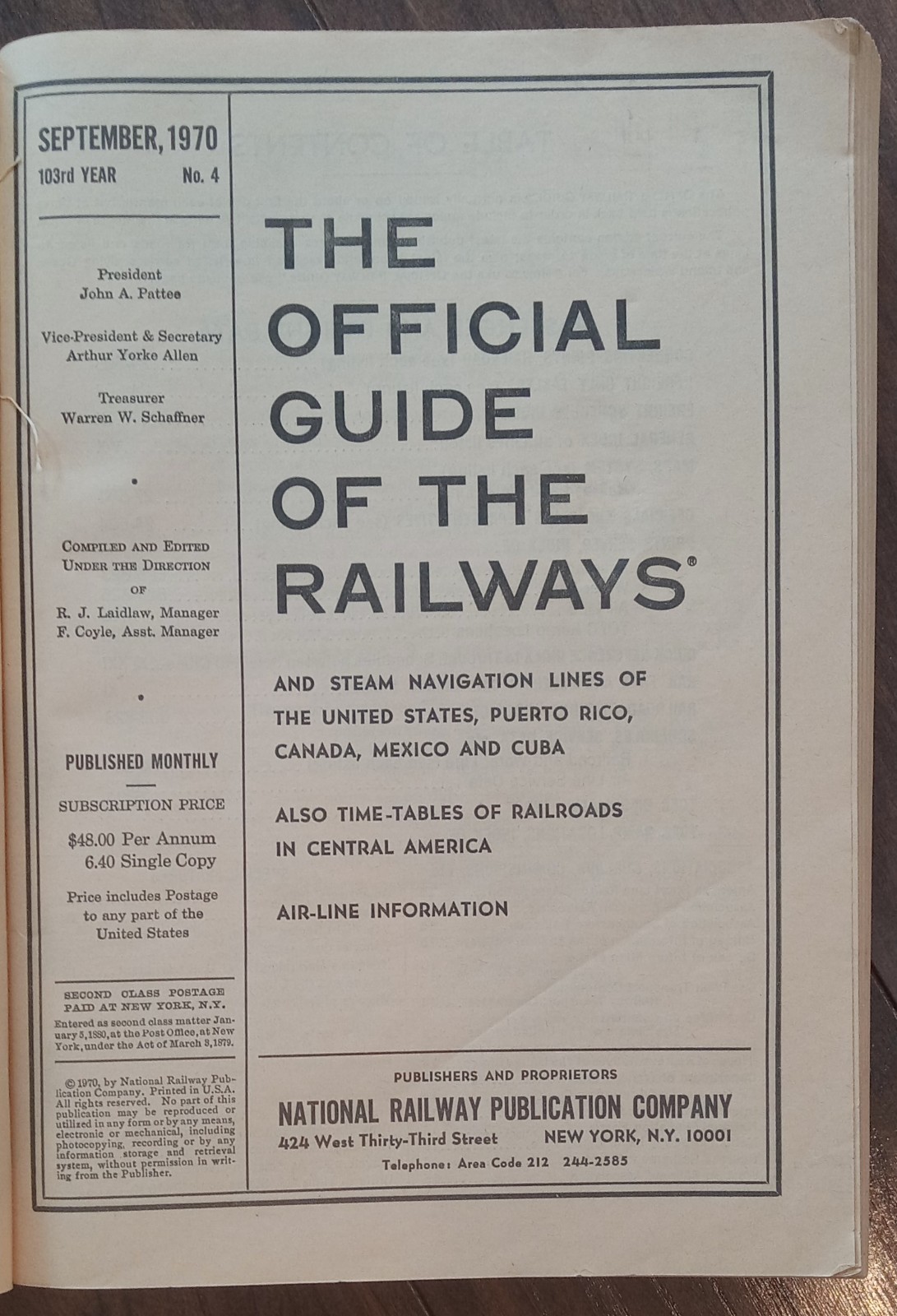 1970 – Book – The Official Guide to Railways Train US 840 pages Ntl Railway Co