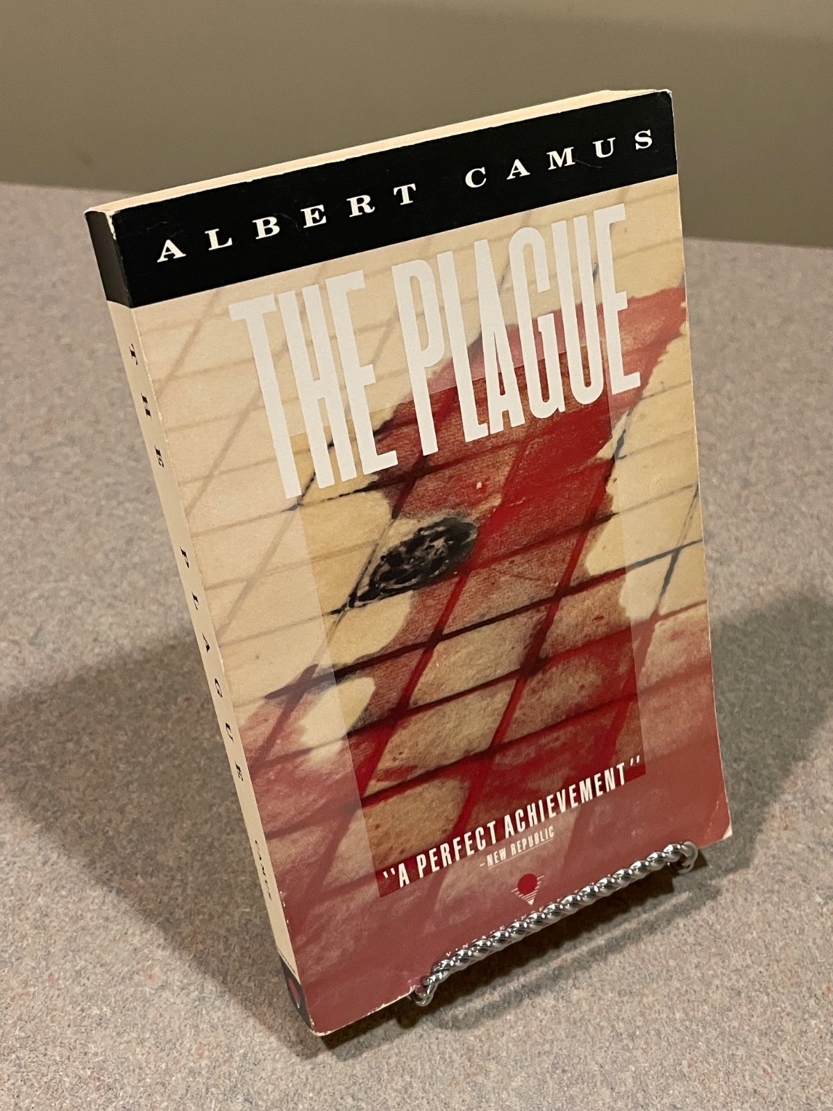 Albert Camus 3 Book Lot : The Stranger, The Fall, The Plague (TPB)