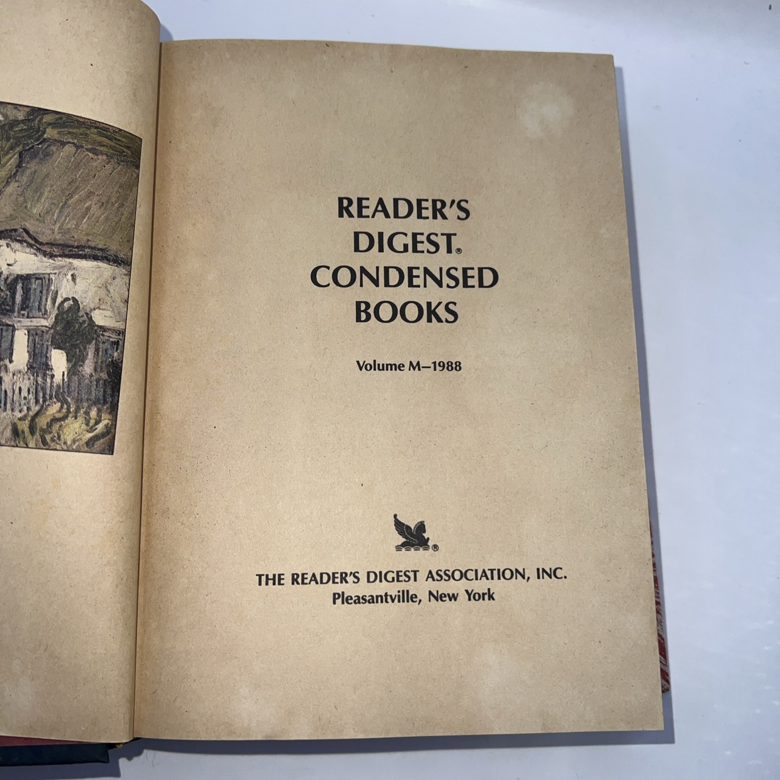 Vintage Readers Digest Condensed Books Lot Of 2 Shelf Decor Colorful 1975 1988