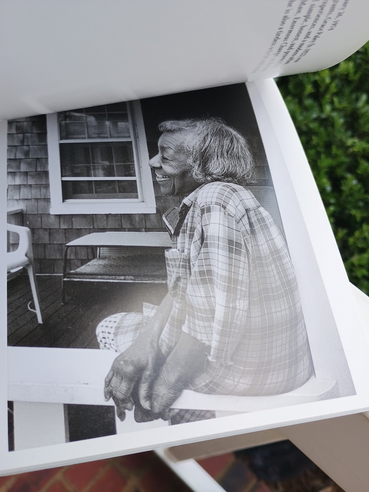 WOMEN WRITERS: A Book of Postcards. (30 x. Photographs b Jill Krementz). NEW
