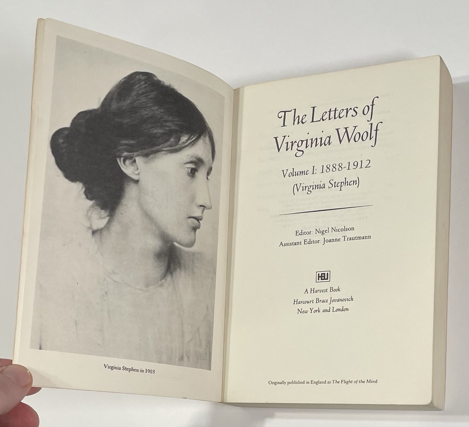 VIRGINIA WOOLF Book Lot – Orlando, Jacob’s Room, Letters Of Virginia & Biography