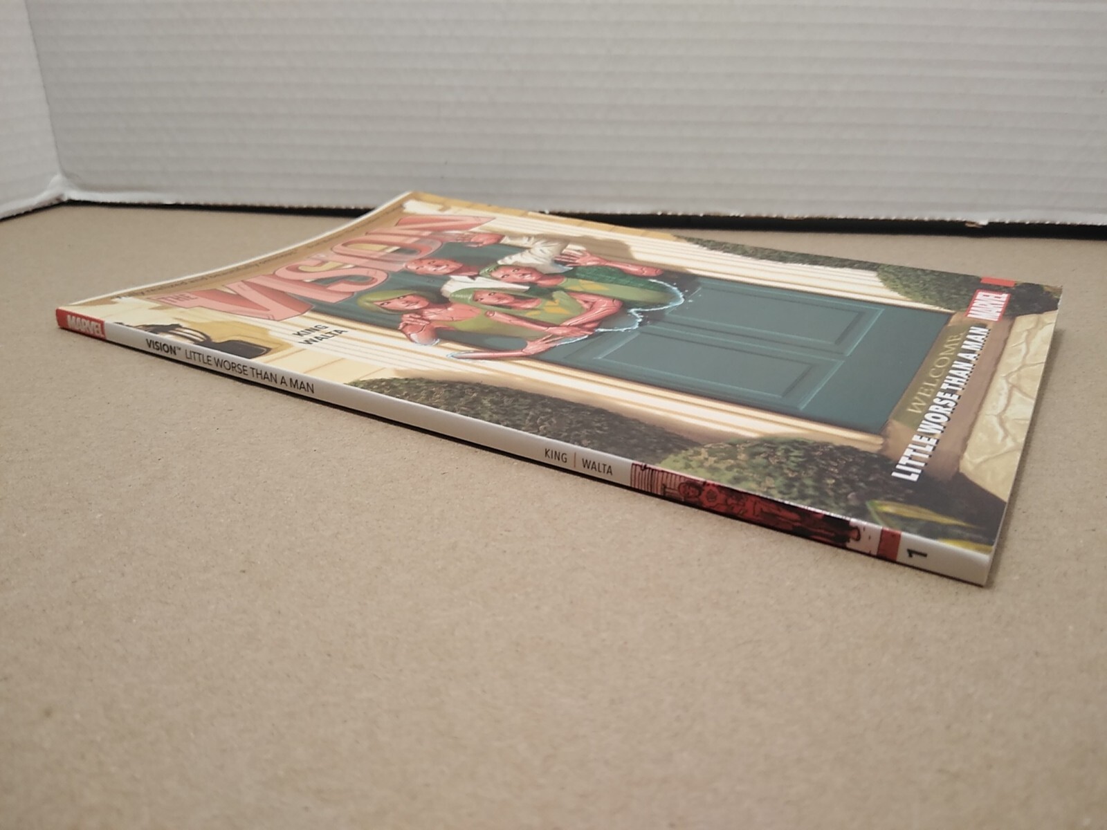Vision #1 Little Worse Than Human – King / Walta – 2016 – 1st Printing Paperback