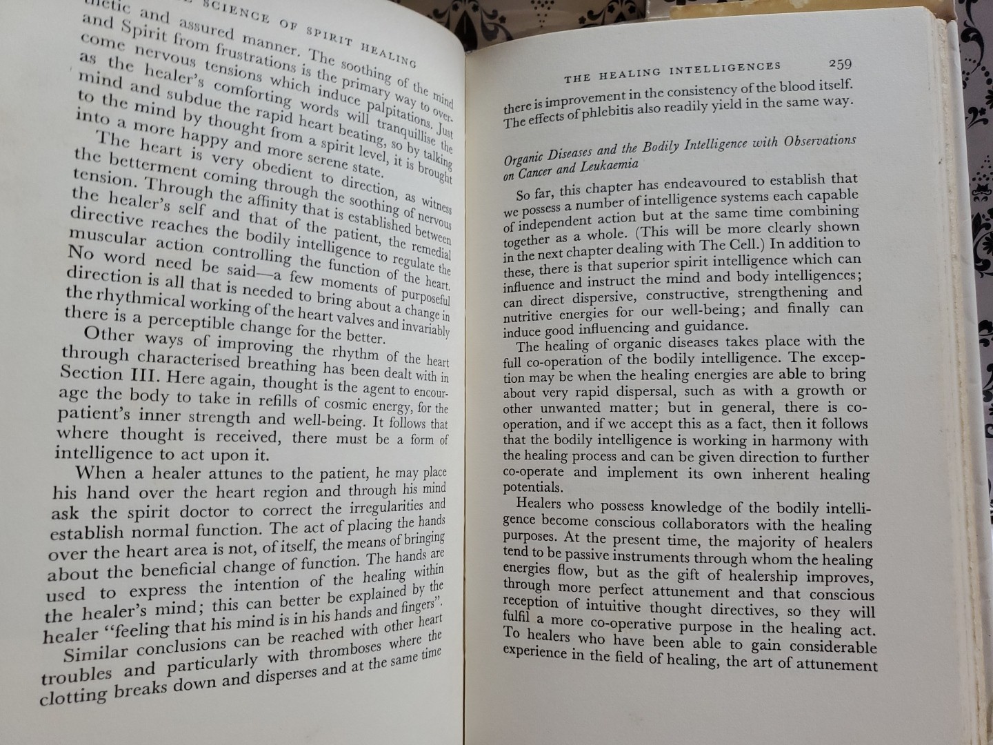 A Guide to Understanding and Practice of Spiritual Healing Harry Edwards 1974