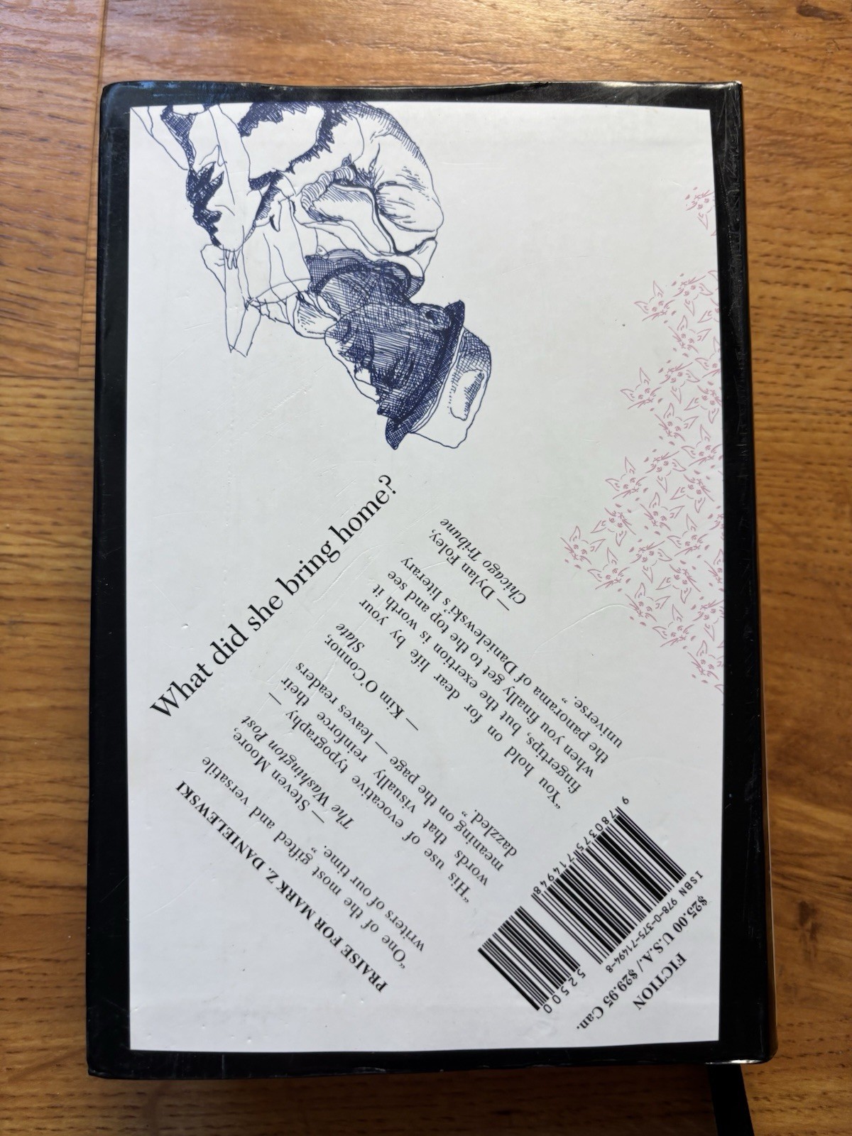 The Familiar, Volume 1: One Rainy Day in May/Mark Z. Danielewski/VERY GOOD FLEXI