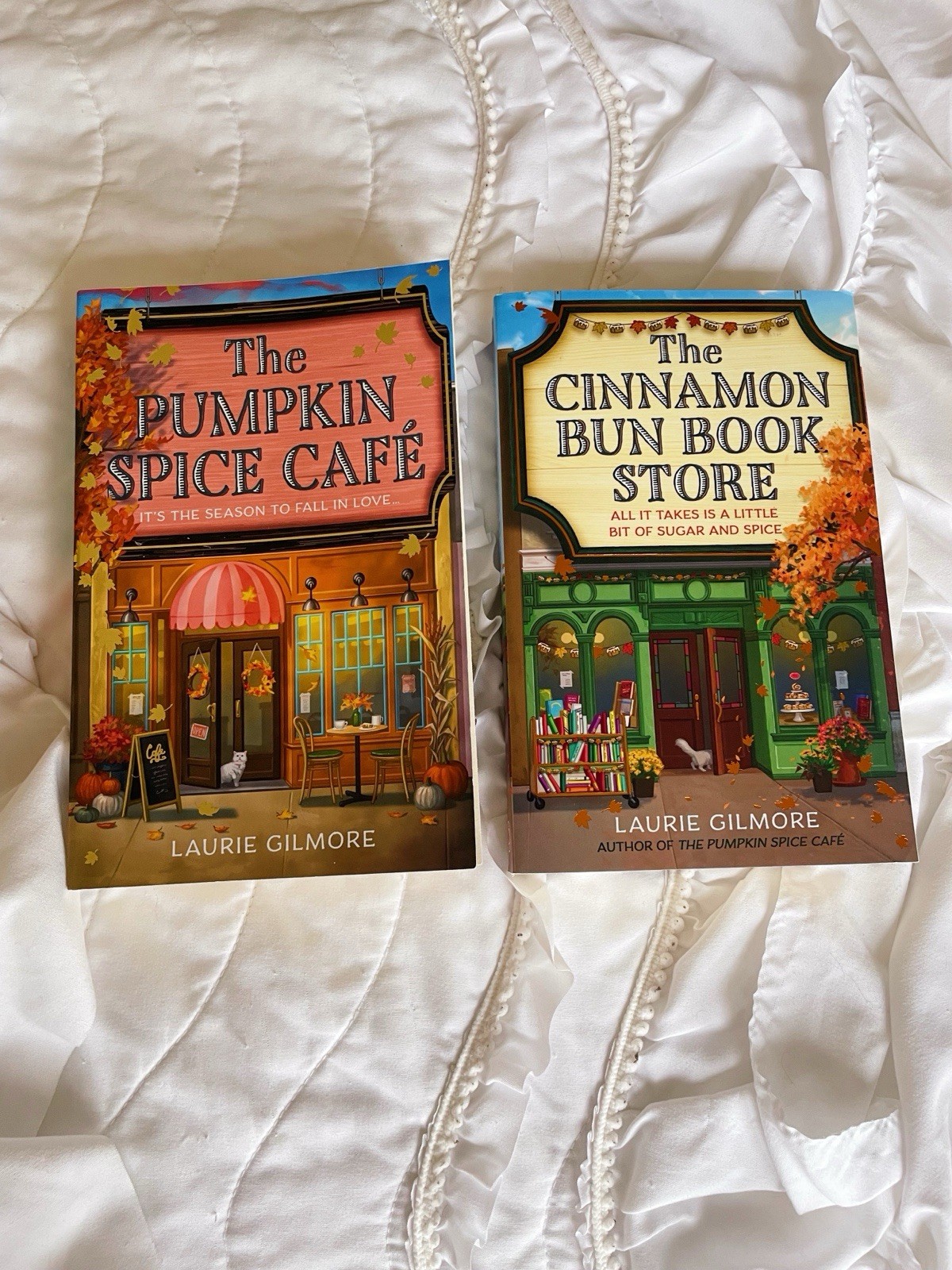 Laurie Gilmore The Pumpkin Spice Café & Cinnamon Bun Book Store Romance PB