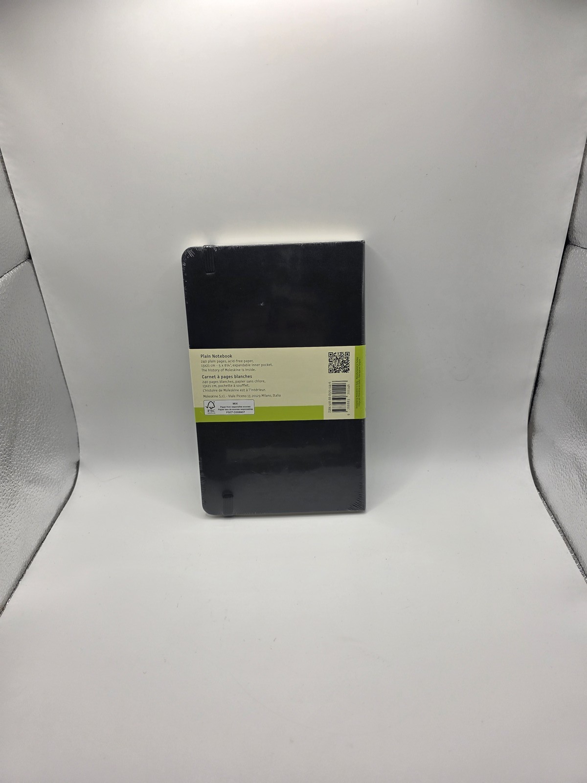 Moleskine Classic Notebook, Large Plain Black Hard Cover 5 X 8.25 inches