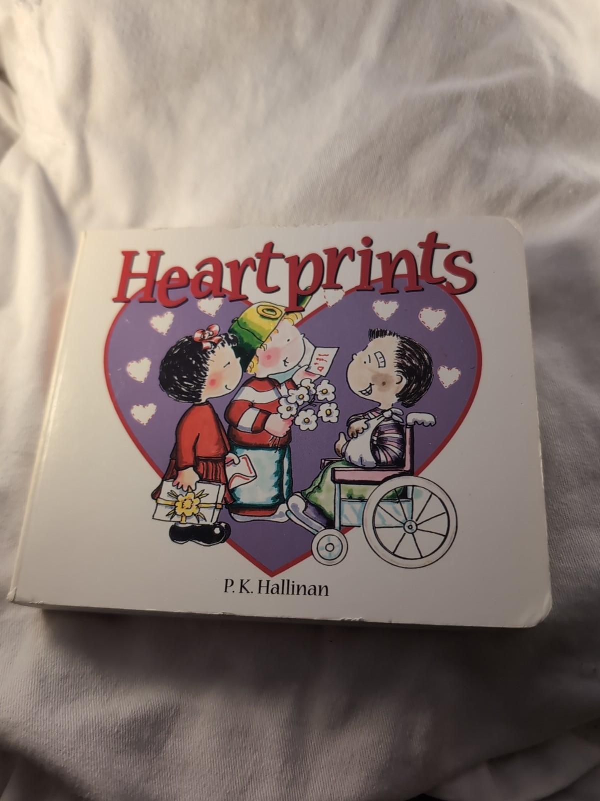 Heartprints (board book edition)Has Writing Inside