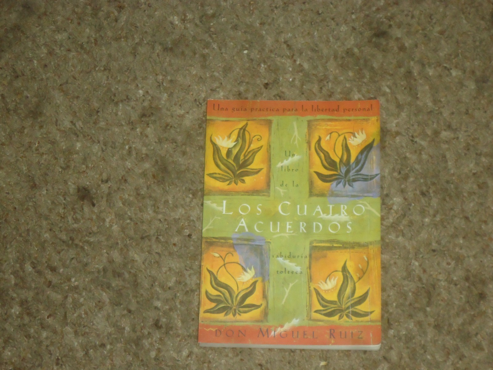 Lot 20 Copies The Four Agreements Don Miguel Ruiz + 1 Copy in Spanish