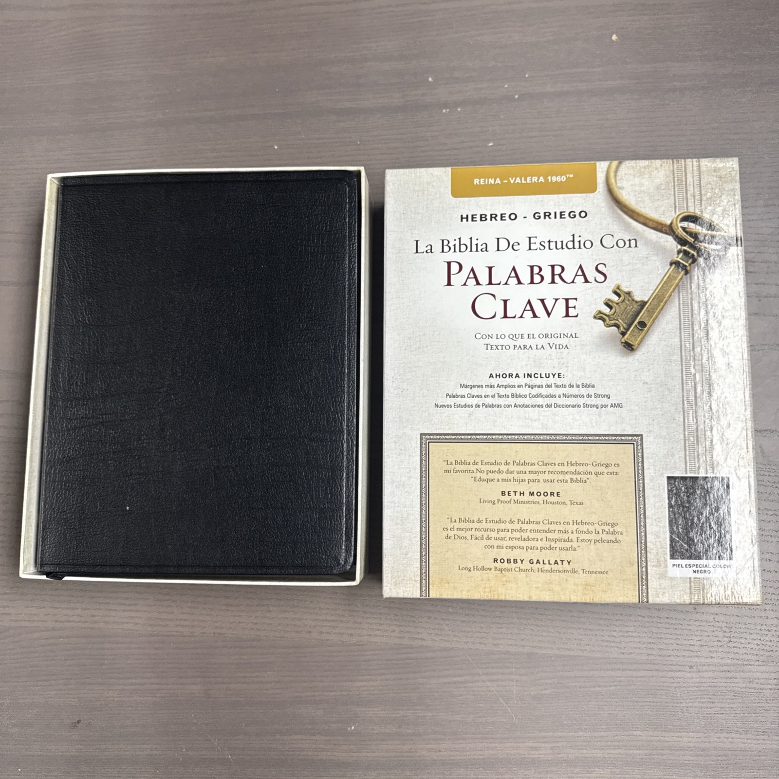 BIBLIA DE ESTUDIO PALABRA CLAVE RVR 1960 COLOR NEGRO PIEL FABRICADA BIBLE