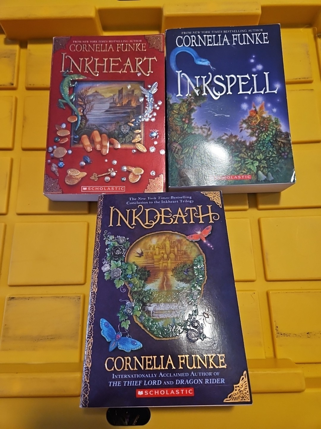 Inkheart Trilogy Paperback Boxset Cornella Funke Scholastic Inkspell Inkdeath