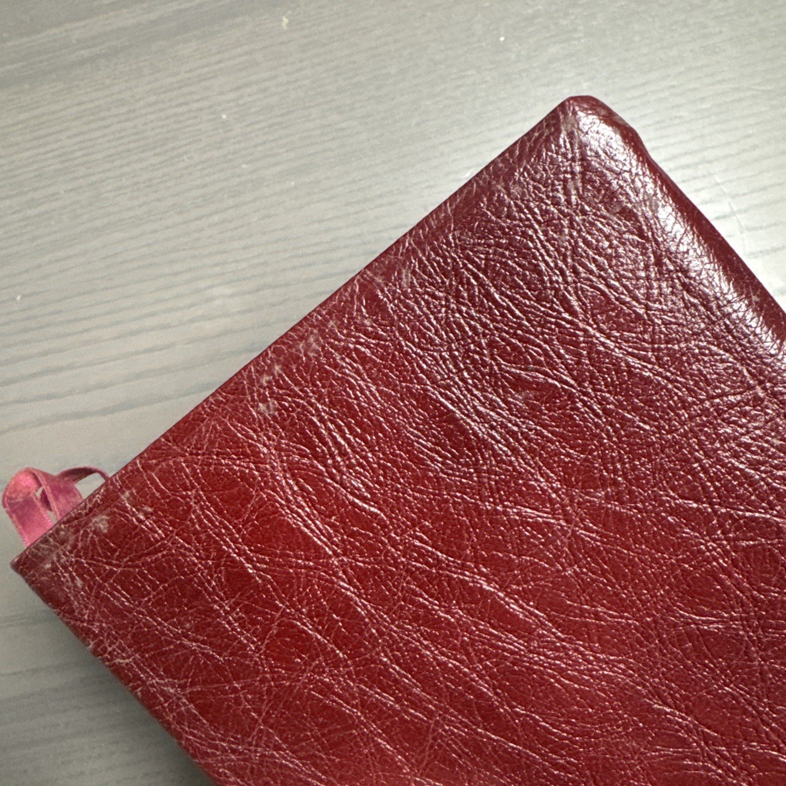 The New Open Bible NAS Study Edition Genuine Leather Burgundy 1976BG