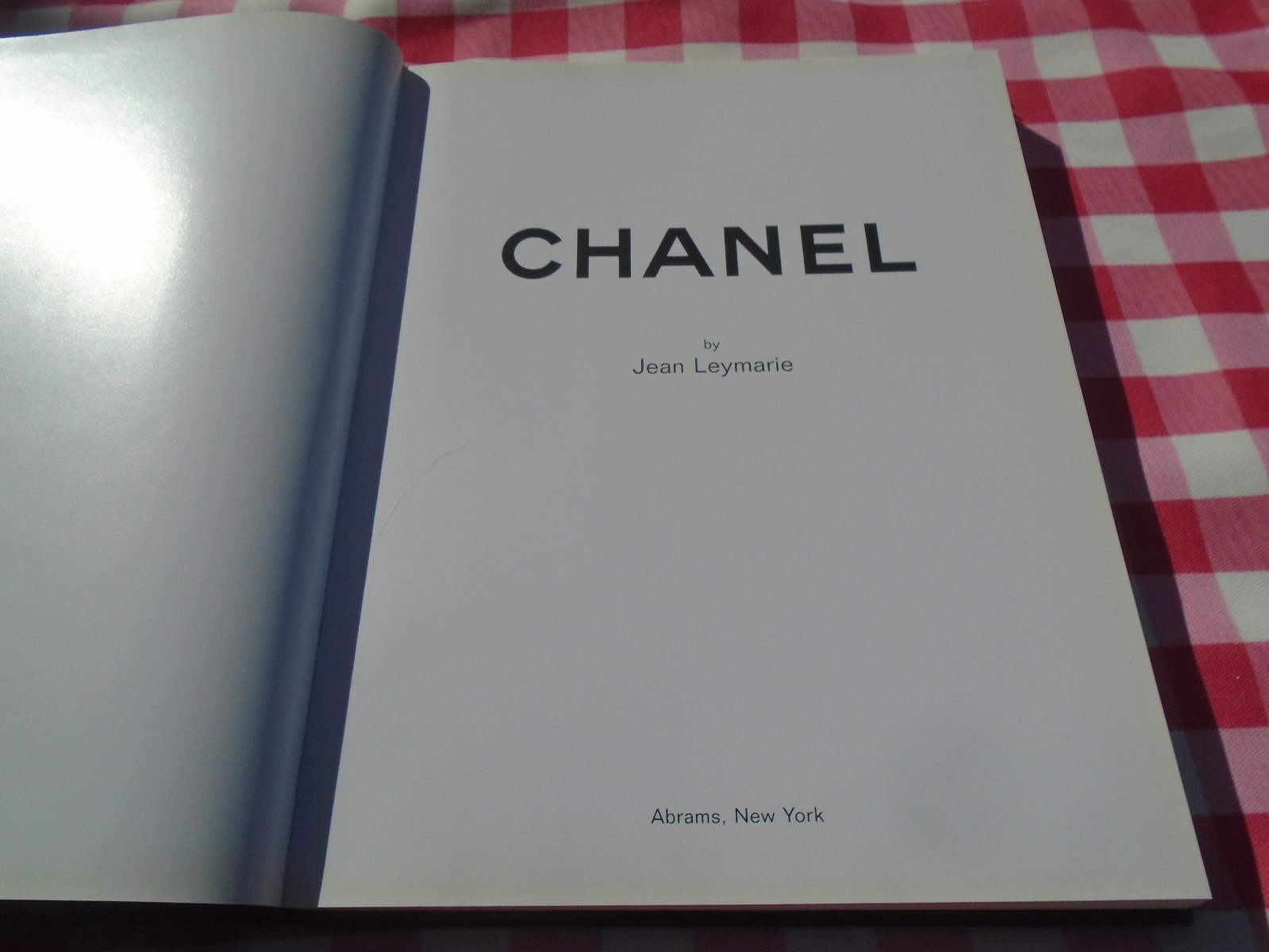 Chanel: A Fashionable History By Jean Leymarie Hardcover