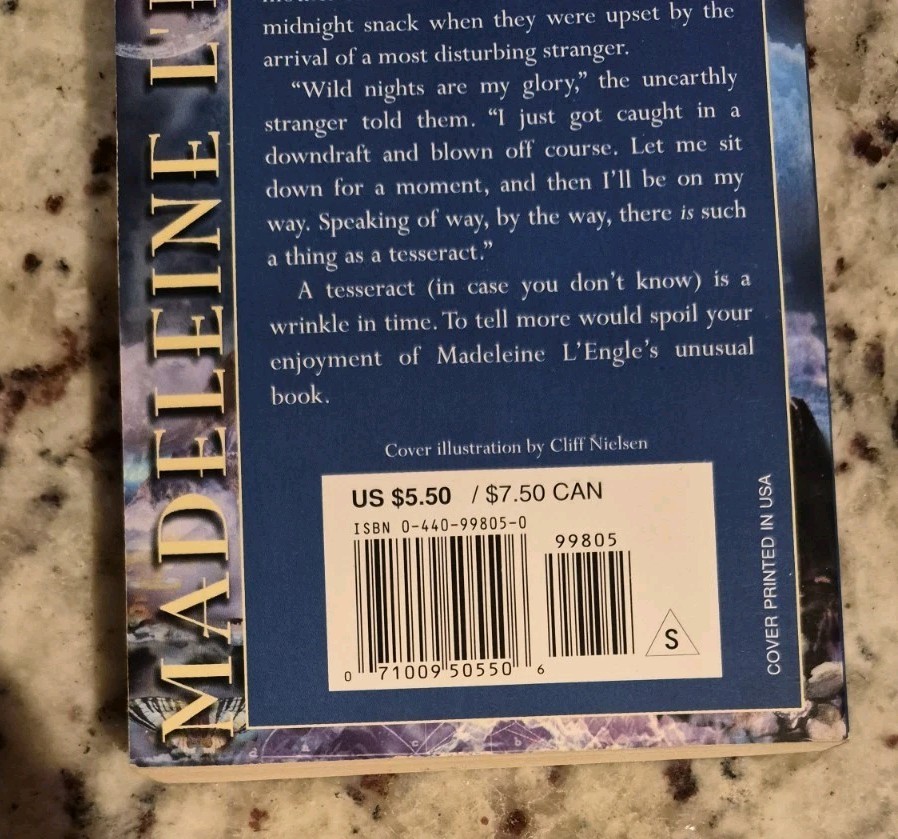 A Wrinkle in Time Paperback by Madeleine L ‚Engle