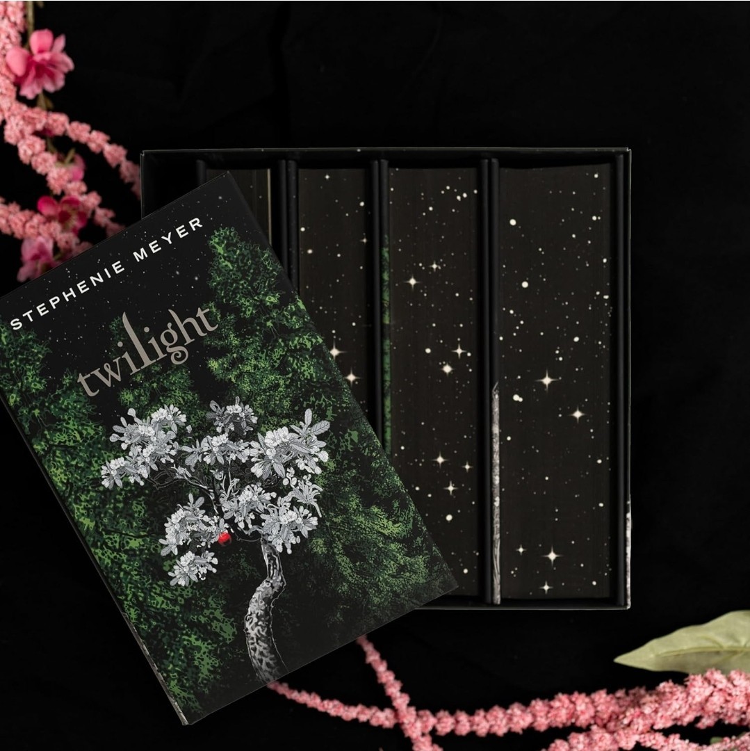 NEW/SEALED The Twilight Saga Deluxe Hardcover Collection