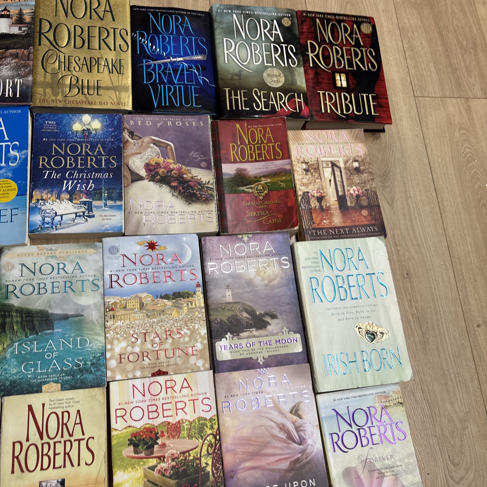 Lot of 32- Nora Roberts – Mass Paperback And Hardcover. HUGE LOT. Good-COLLECTOR
