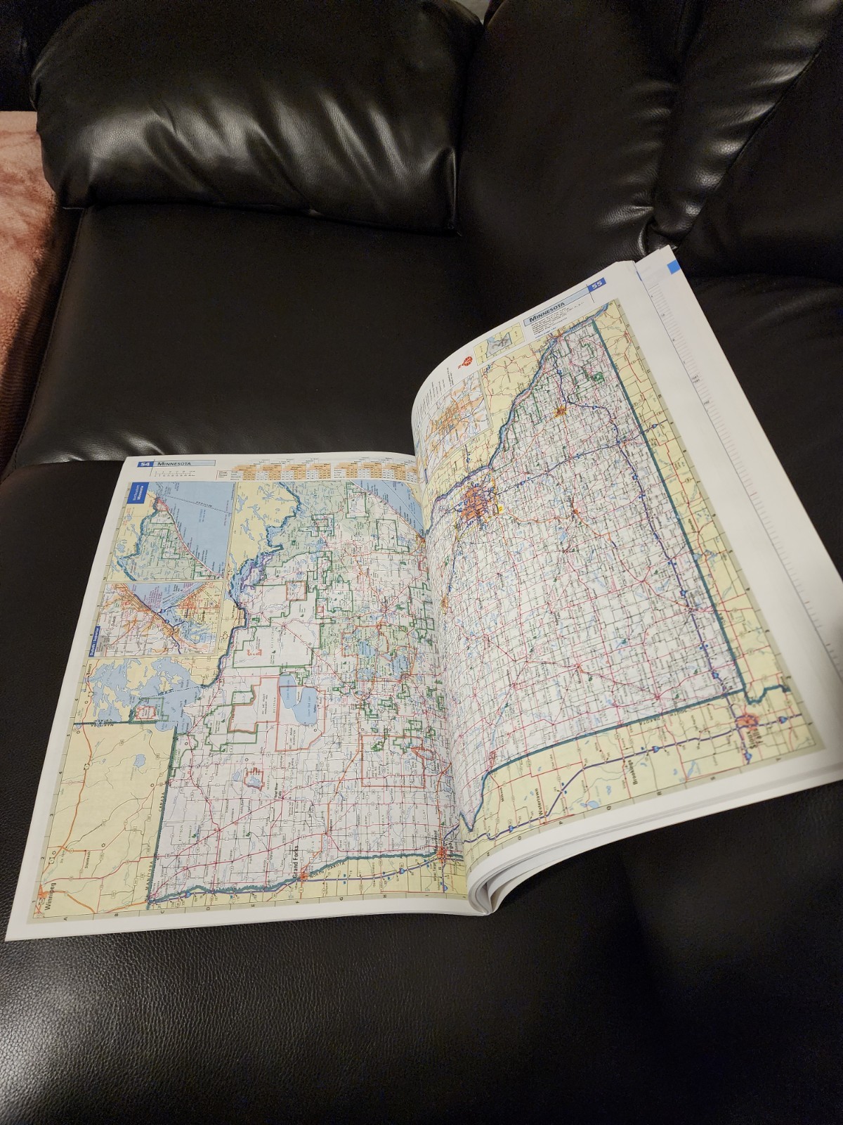 Rand McNally Road Atlas: United States, Canada, Mexico 2000 Millennium Atlas
