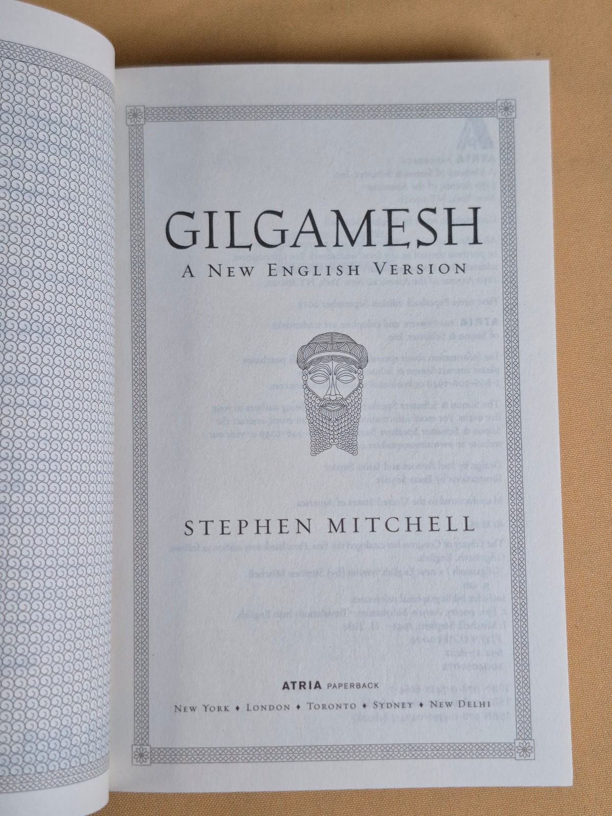 Gilgamesh A New English Version by Stephen Mitchell – Atria Trade Paperback