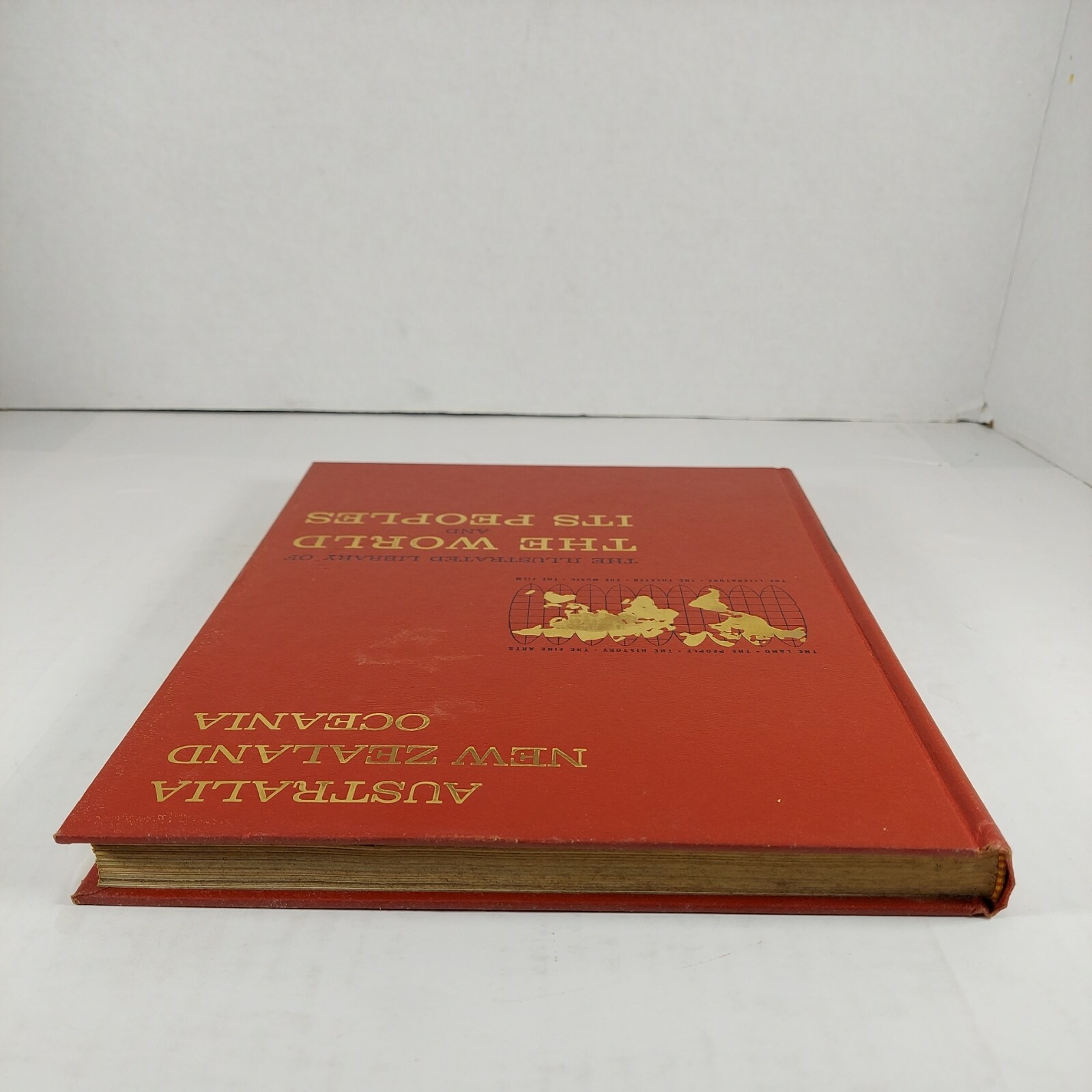 Illustrated Library of the World & Its Peoples Australia New Zealand 1966 HC