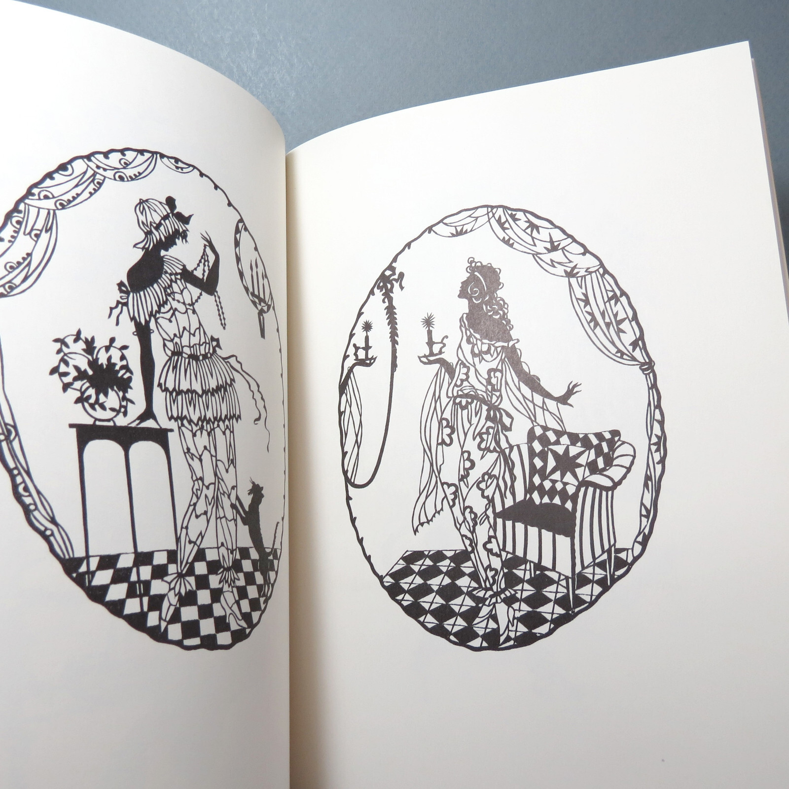 Decorative Silhouettes of the Twenties For Designers and Craftsmen Trade Paperba
