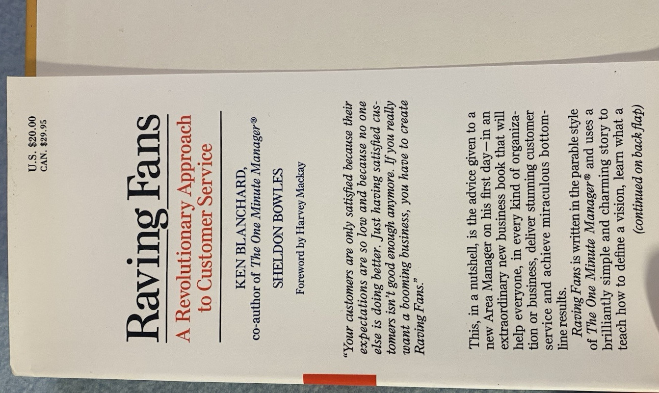 „Raving Fans,“ Hard Cover Book by Ken Blanchard & Sheldon Bowles, 138 Pages, New