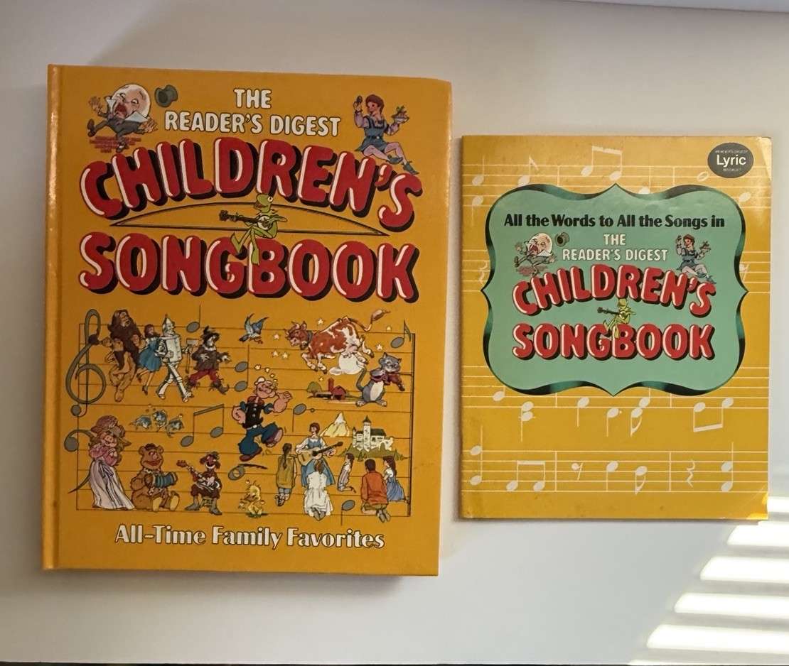 The Reader’s Digest Children’s Songbook 1985 HC Spiral Bound With Words Booklet