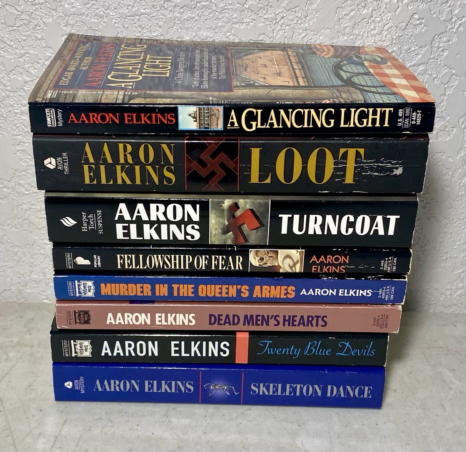 Aaron Elkins Book Lot of 8 Volumes Paperback Mystery Crime Suspense Novels