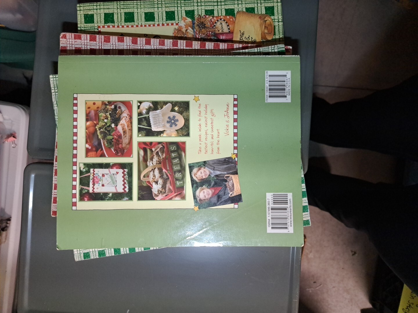 Gooseberry Patch Cookbooks lot Of 4