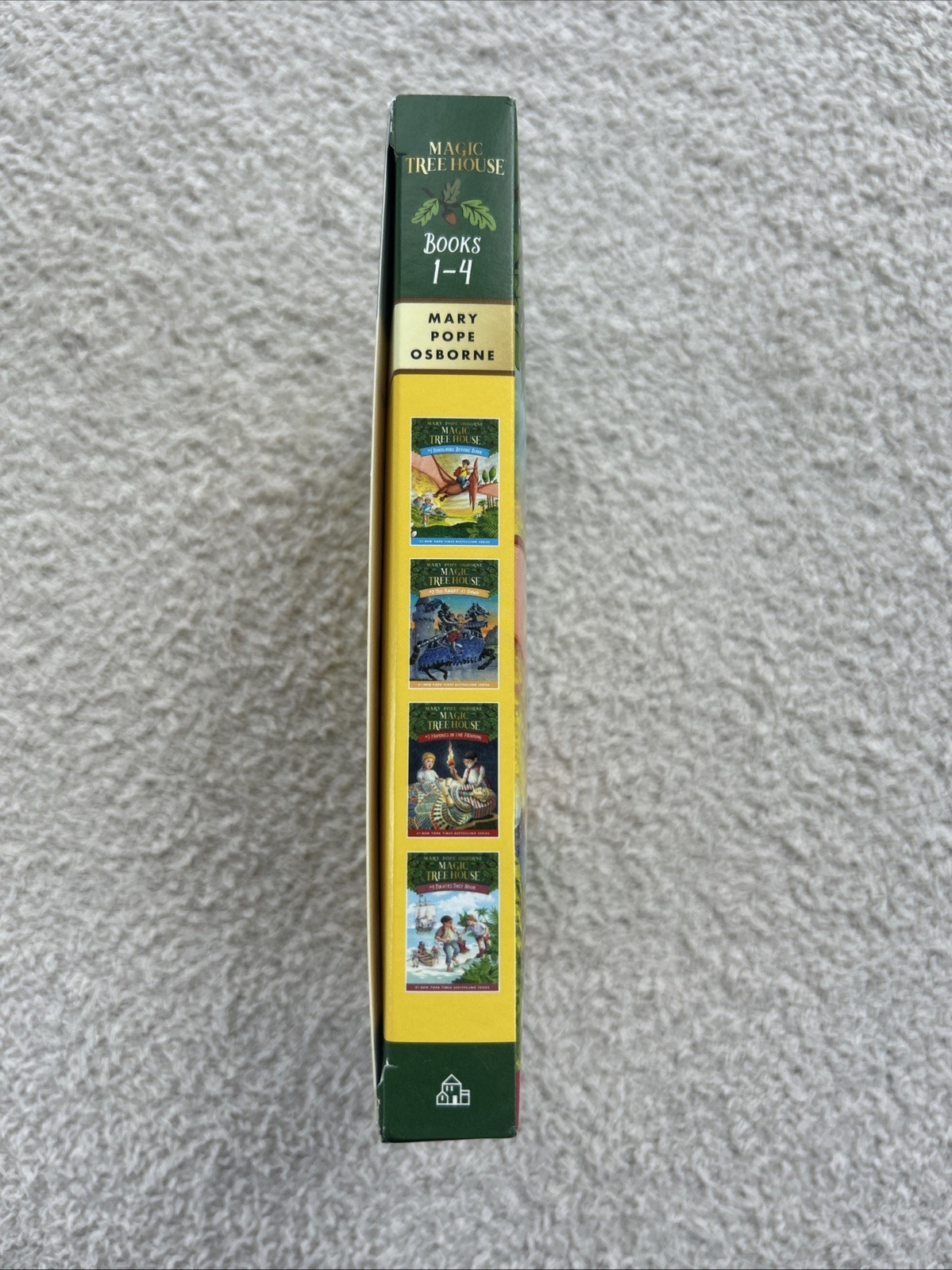 Magic Tree House Books 1-4 Boxed Set Vols. 1-4. Includes Magic Treehouse Poster!