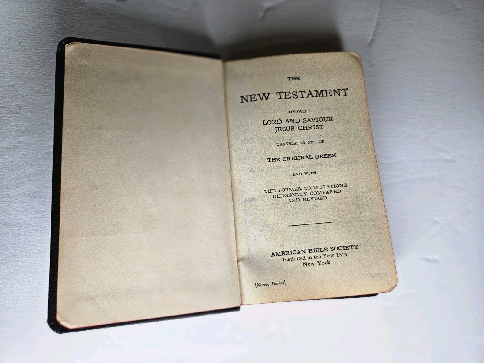 Lot of 3 – Vintage NEW TESTAMENT Vest Pocket Bibles, World and Bible Society
