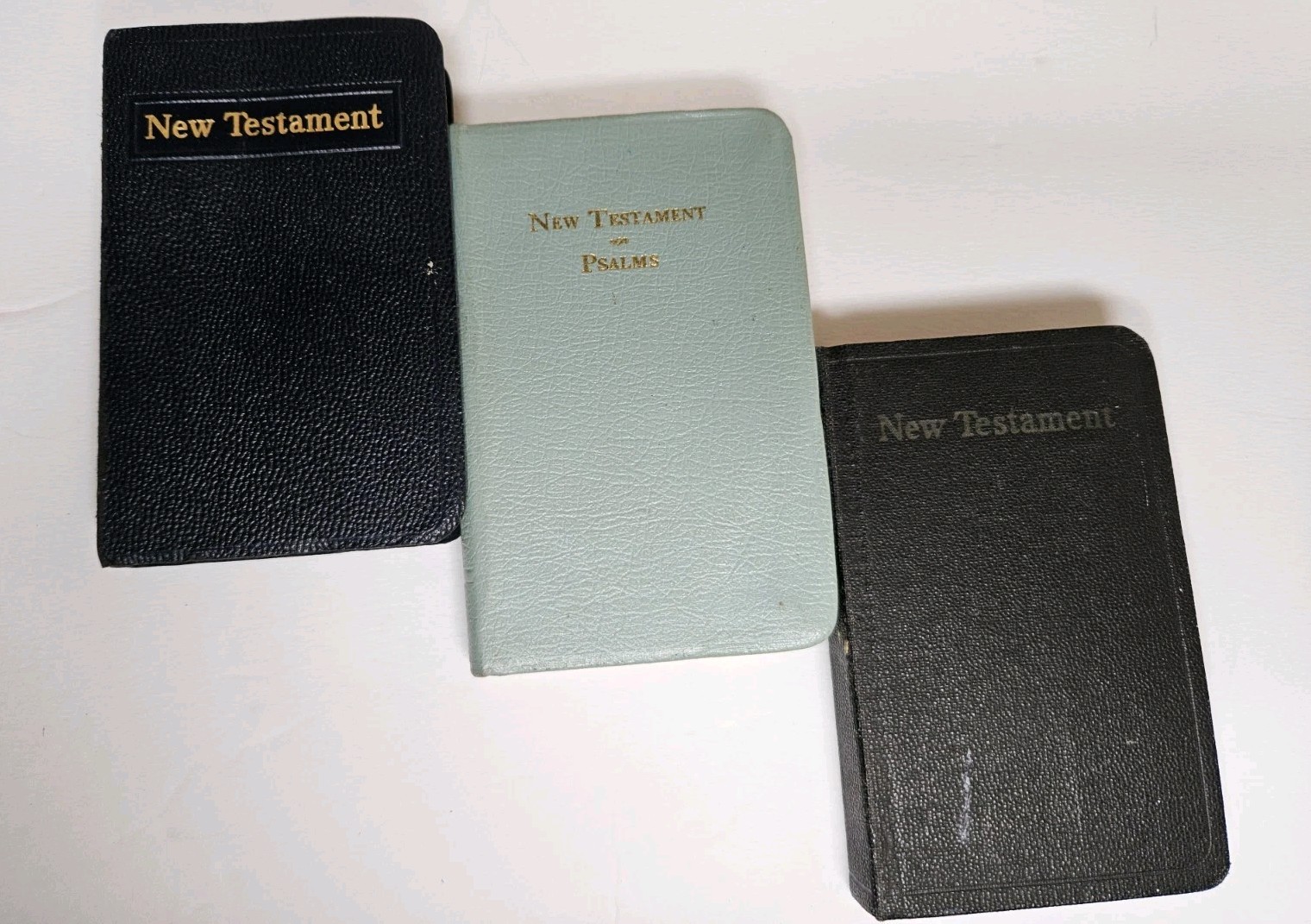 Lot of 3 – Vintage NEW TESTAMENT Vest Pocket Bibles, World and Bible Society