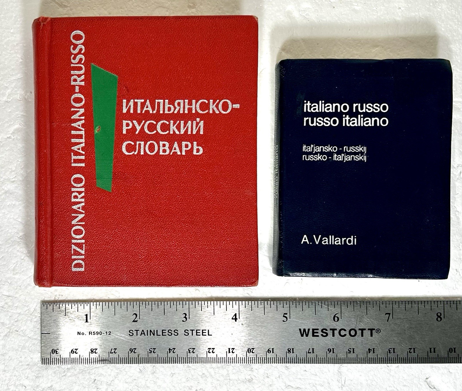 Lot 2 Итальянско-Pусский Cловарь и Italiano-Russo/ Russo-Italiano Cловарь Pocket