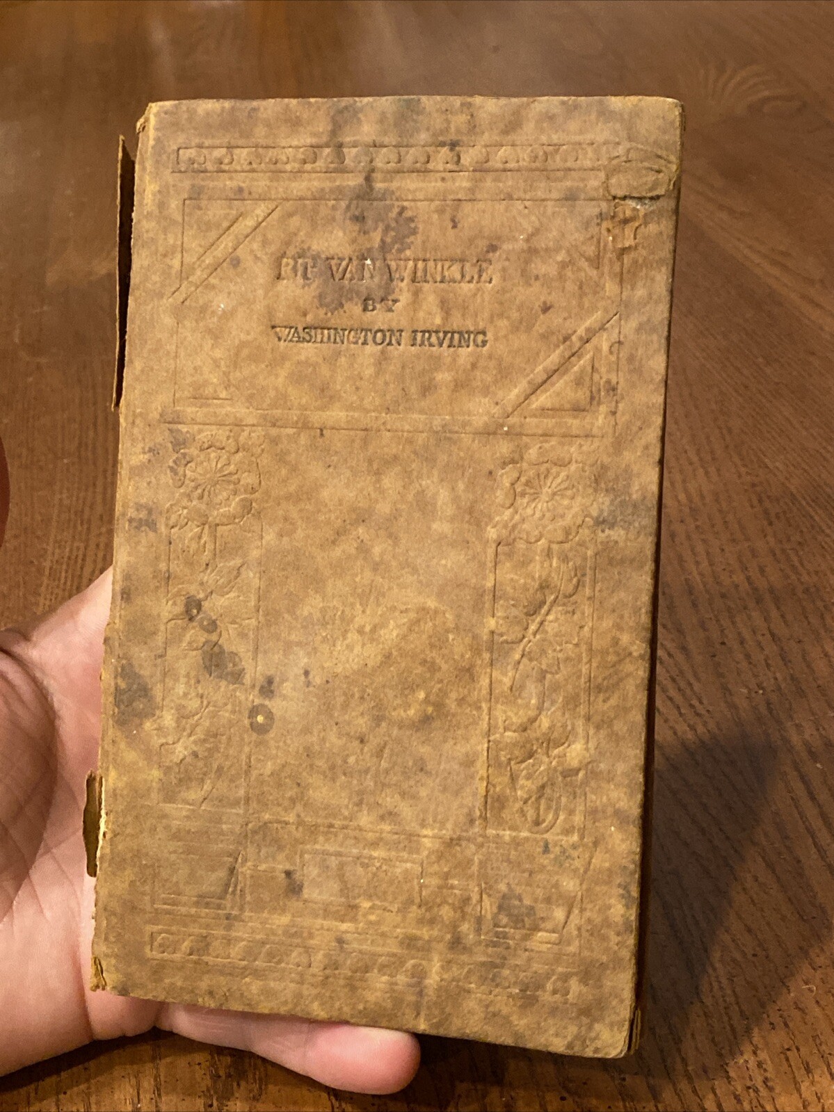 Antique RIP-VAN WINKLE BY WASHINGTON IRVIN HARD COVER BORSE & HOPKINS 47 Pages