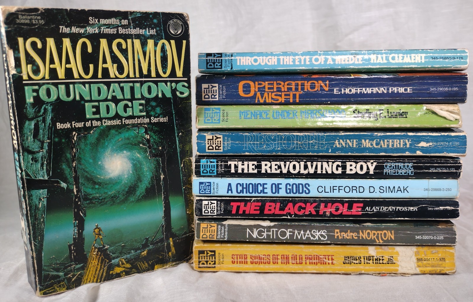 Del Rey Sci-Fi Lot 10 Vintage Paperbacks Asimov McCaffrey Norton Simak Tiptre