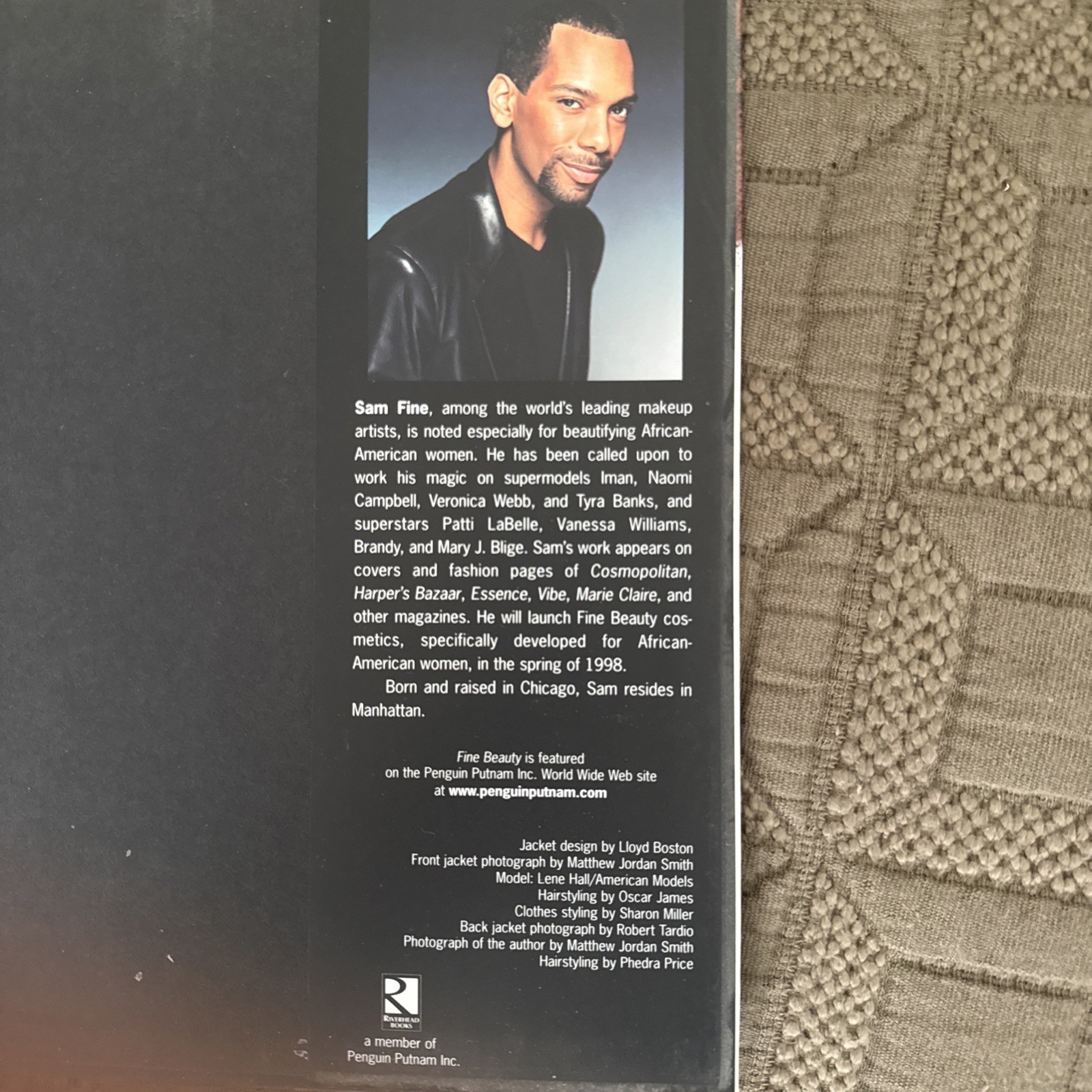 Fine Beauty: Beauty Basics and Beyond for African American Women by Sam Fine