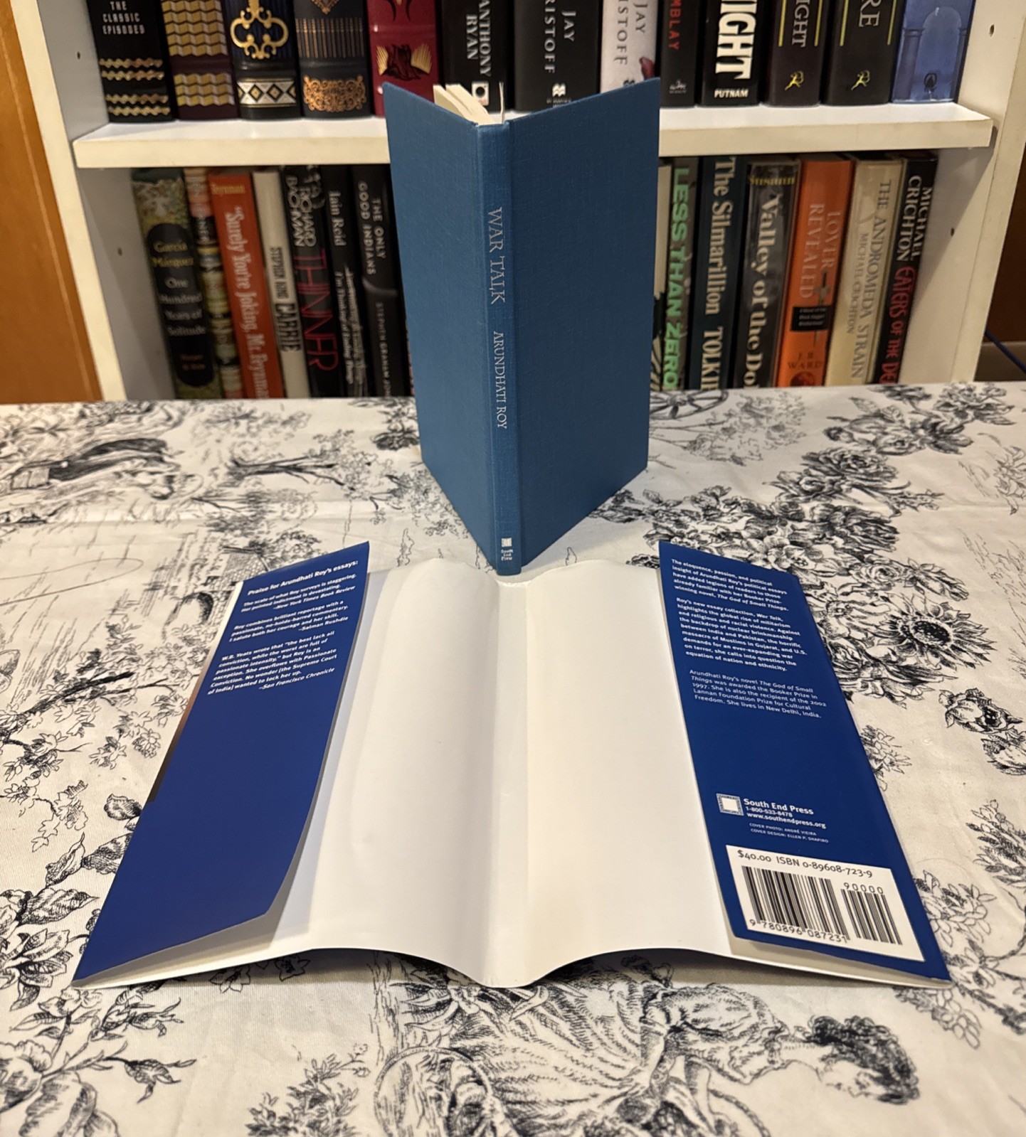 SIGNED! War Talk – Arundhati Roy (2003, Hardcover) First Edition/Print, VG
