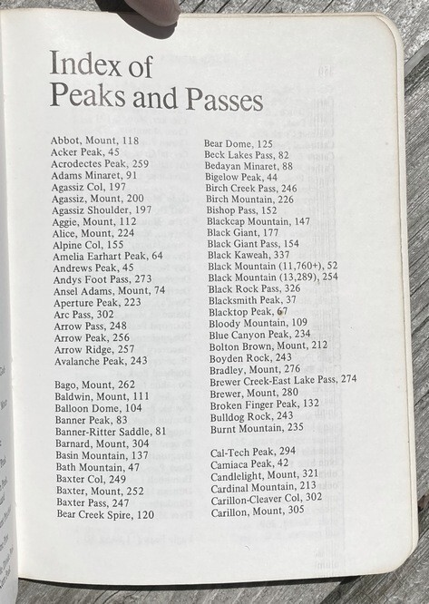 Mountaineer’s Guide to High Sierra 1972 Totebook; Hervey Voge, Smatko; 356 pages