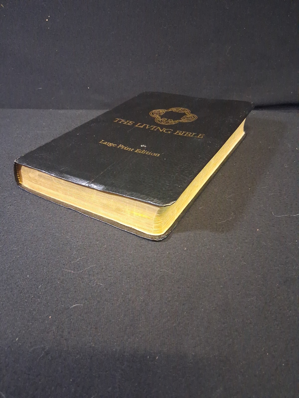 The Living Bible Large Print Edition, Paraphrased, Red Letter 1971 Tyndale black