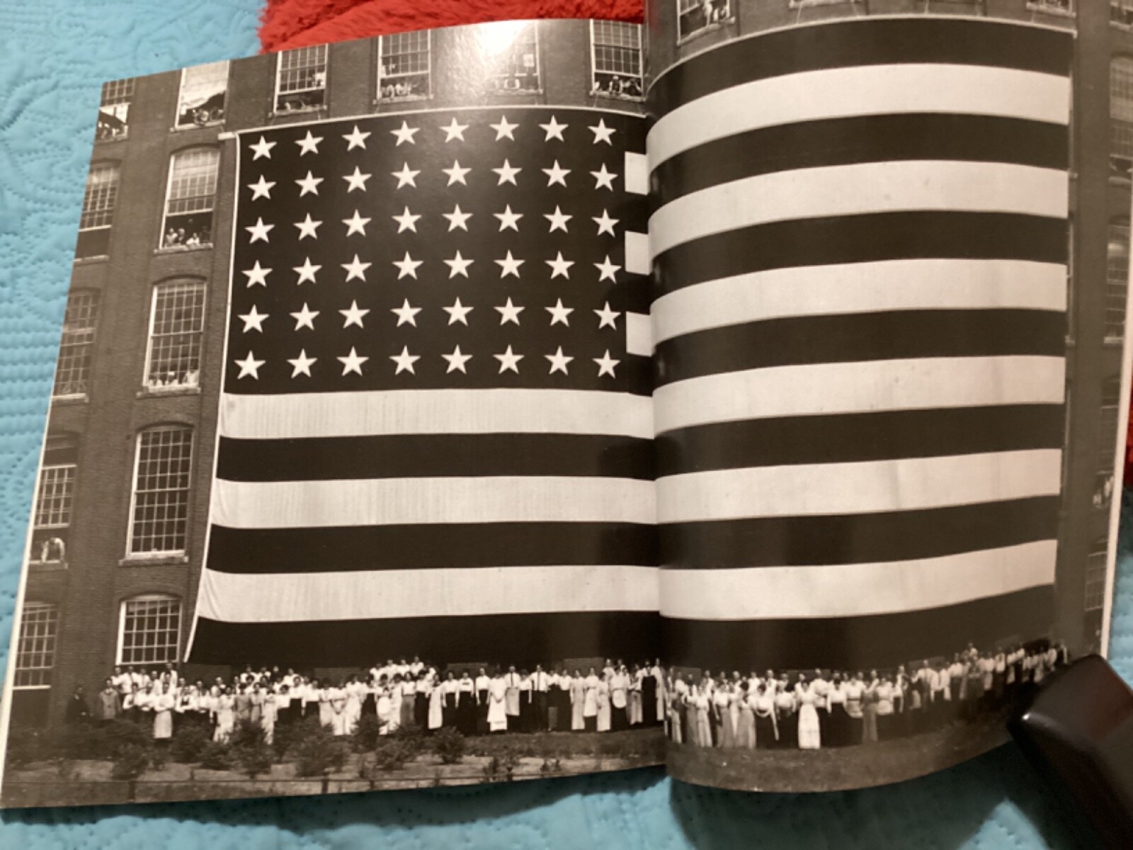 STAR-SPANGLED BANNER SOFTCOVER BOOK/ NATIONAL GEOGRAPHIC,232 PAGES/FREE POSTAGE!