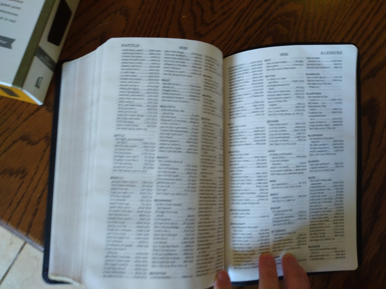 KJV Giant Print Personal Size Ref. Bible – $119.99 Retail -Black Genuine Leather