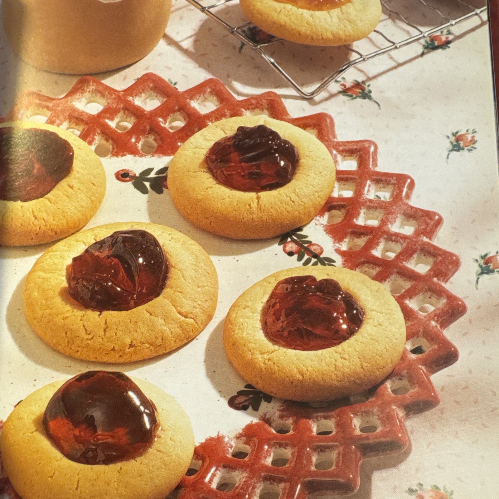 Classic Christmas Cookies: Dozens of Classic Recipes Hardback Book 77 pages