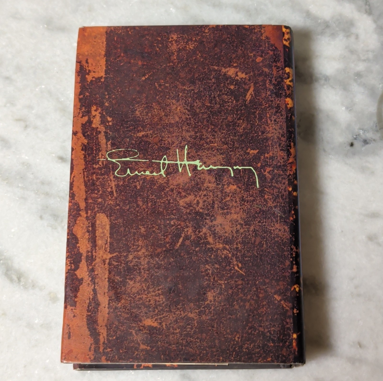 Ernest Hemingway A Farewell to Arms Hardcover Book-of-the-Month Club 1993 DJ