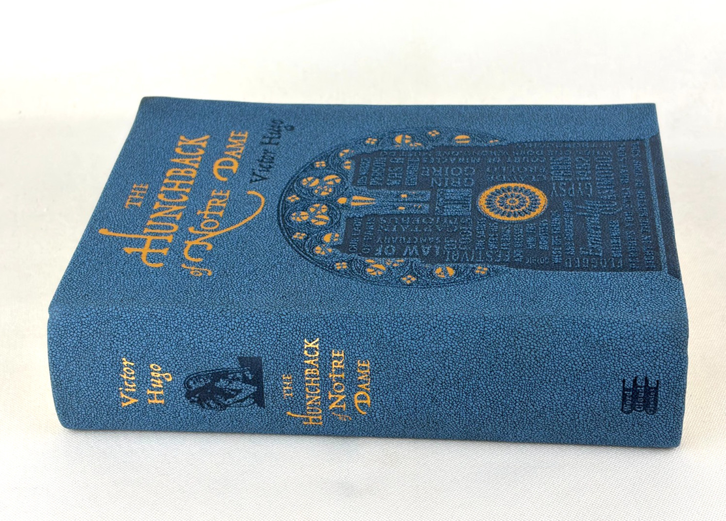 Rare – The Hunchback of Notre Dame by Victor Hugo Leather Classic *Like New*