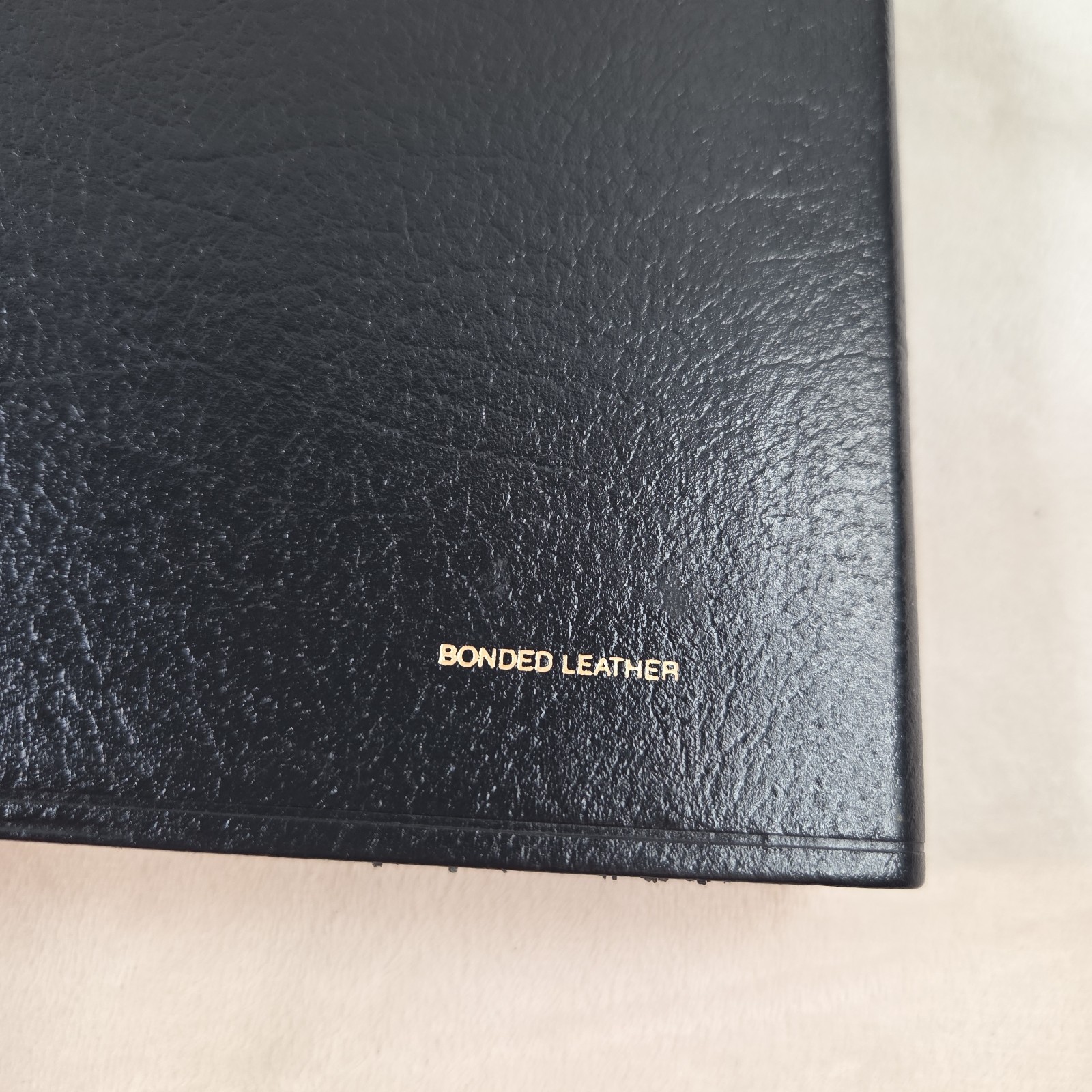 Holy Bible NKJV RLE Giant Print Thomas Nelson 334 Black Bonded Leather 1992